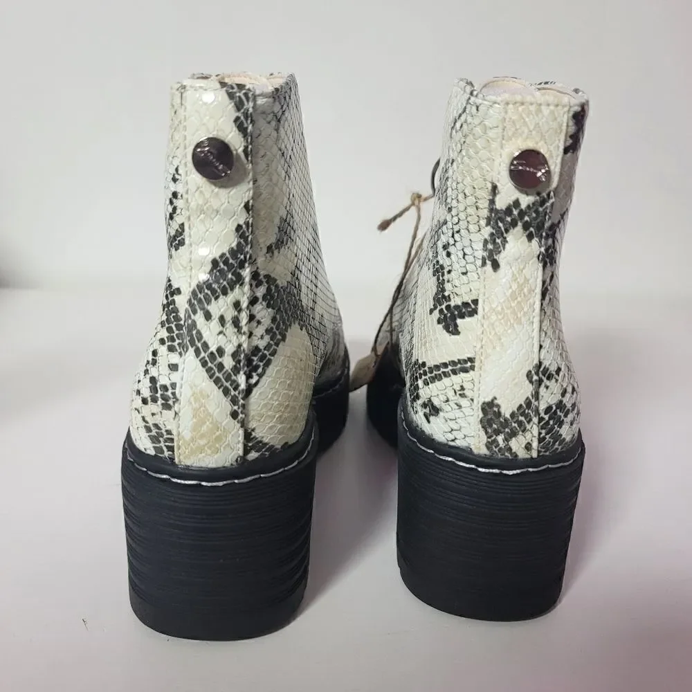Seven7 footwear Zoe snake platform bootie, 8